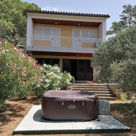 Guesthouse Butkovic Punat Eksteriør billede